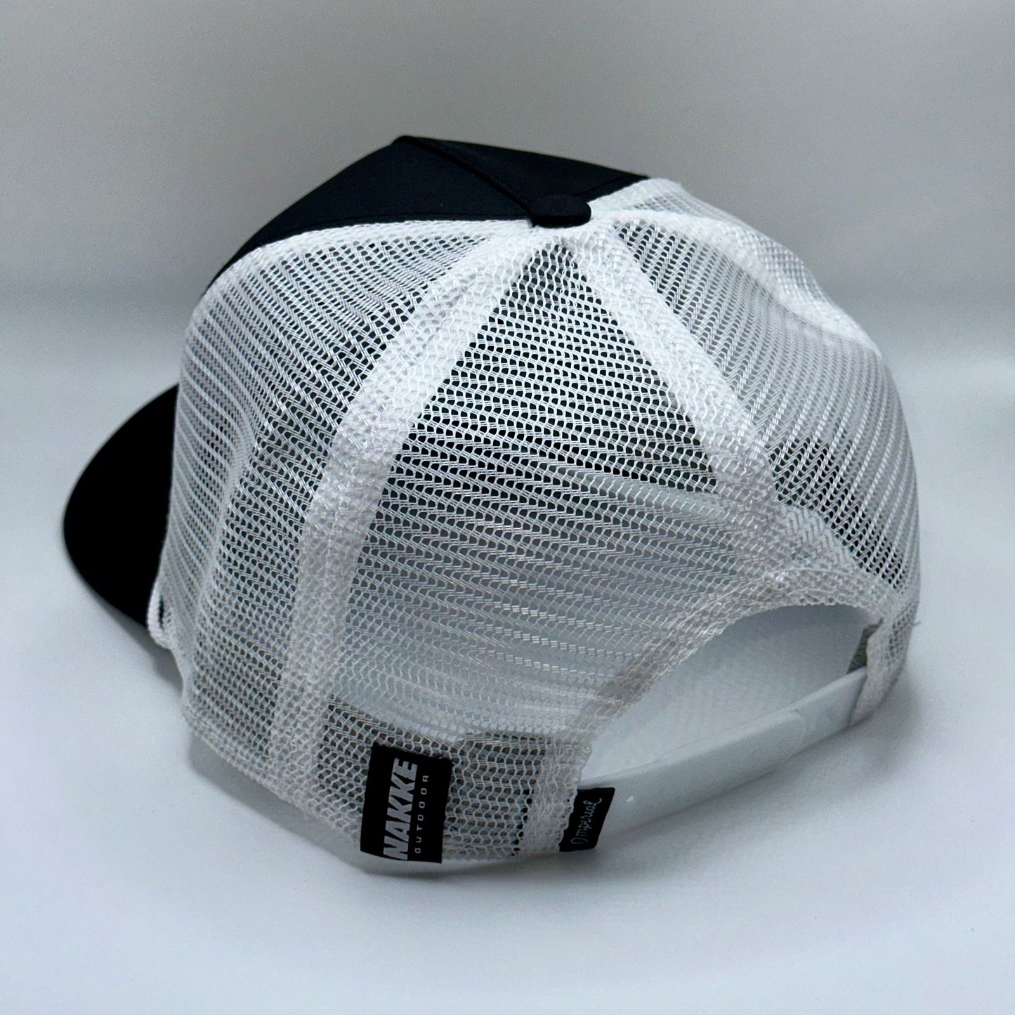 AP 981 black and white mesh back