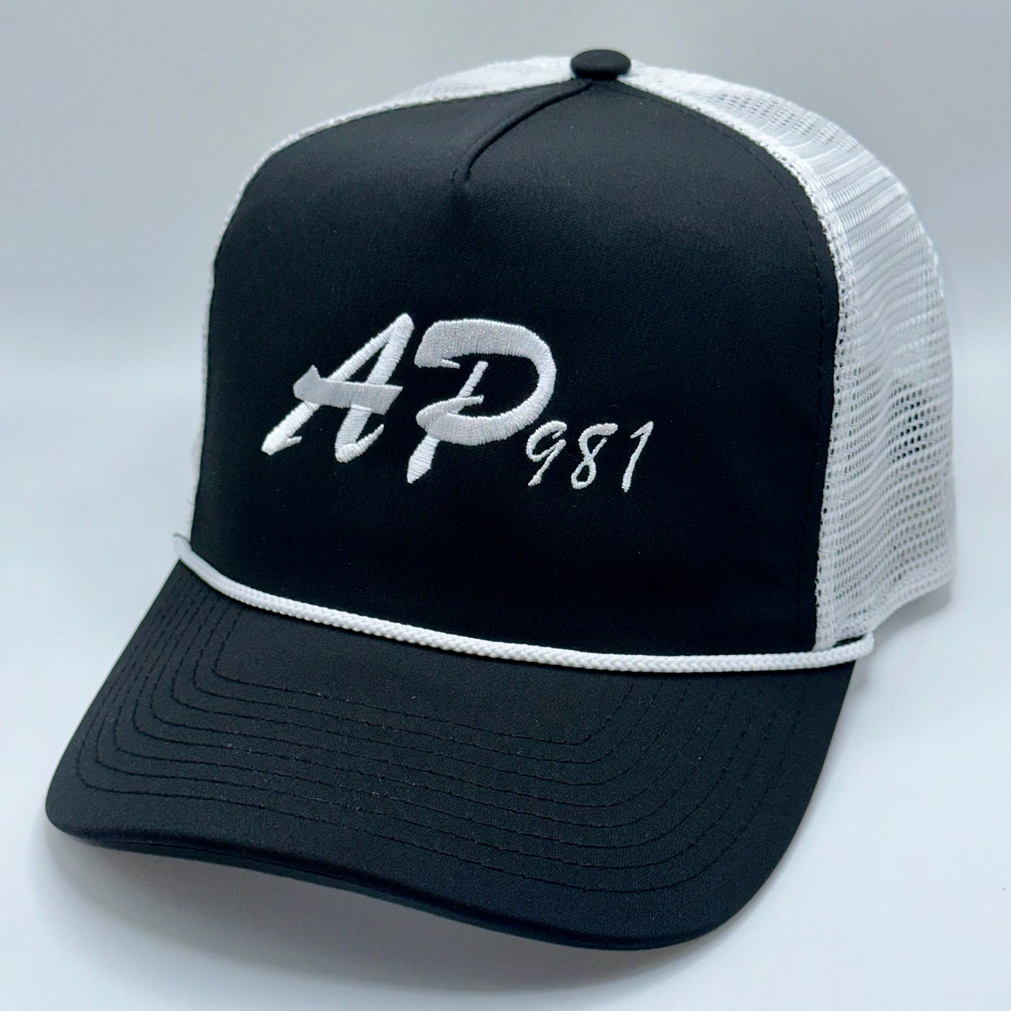 AP 981 black and white mesh back
